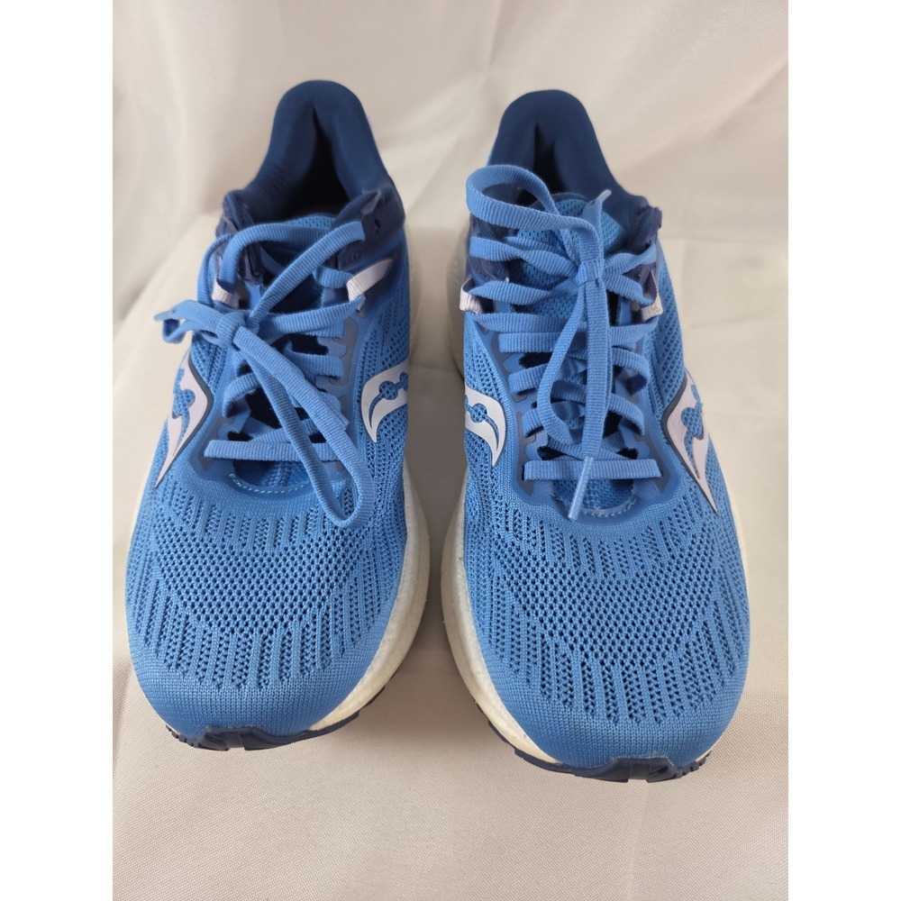 Saucony Women's Triumph 21 running shoes Bluelight/Mauve colorway Size 7.5